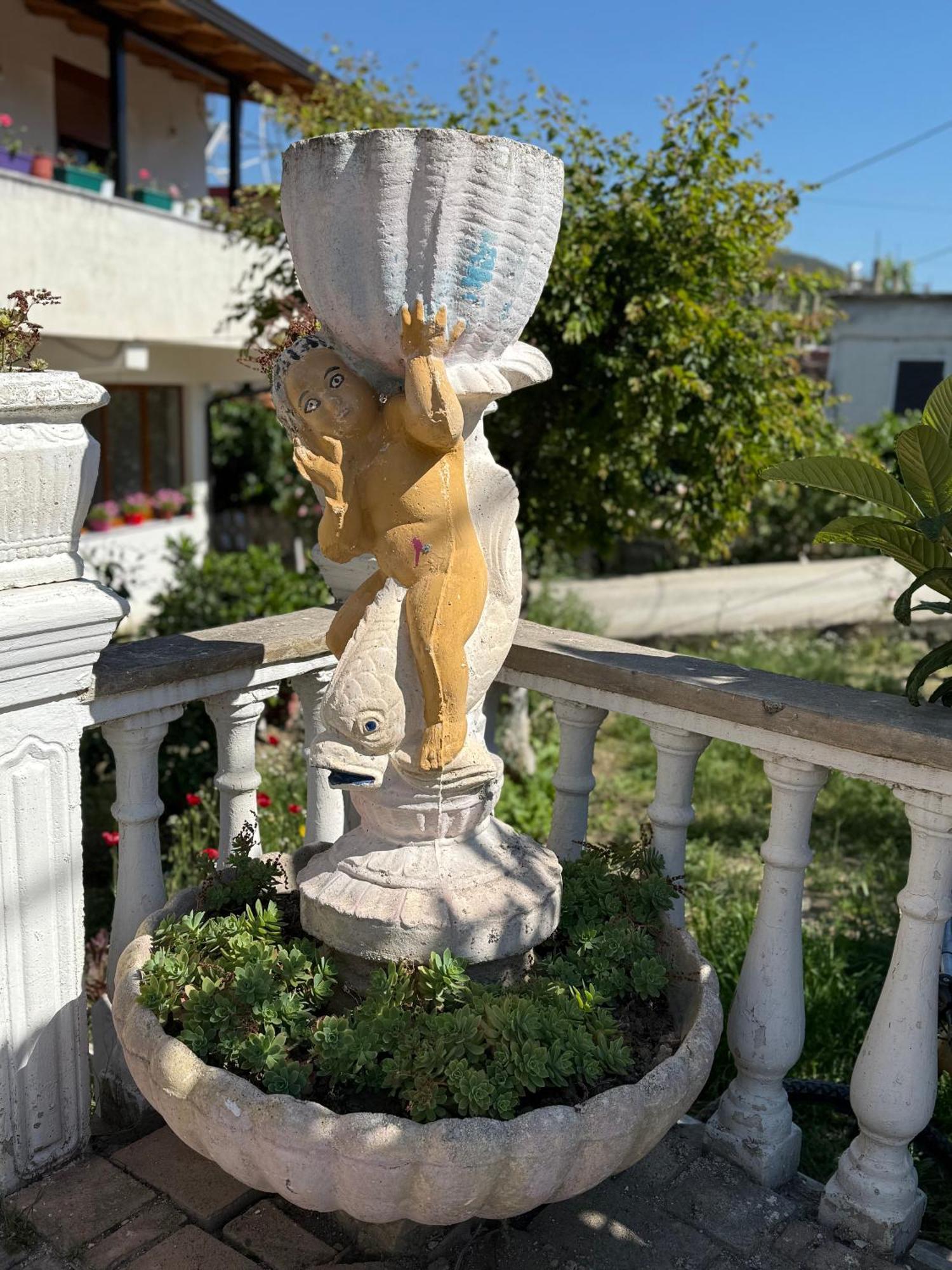 Anel'S Guesthouse Berat Buitenkant foto